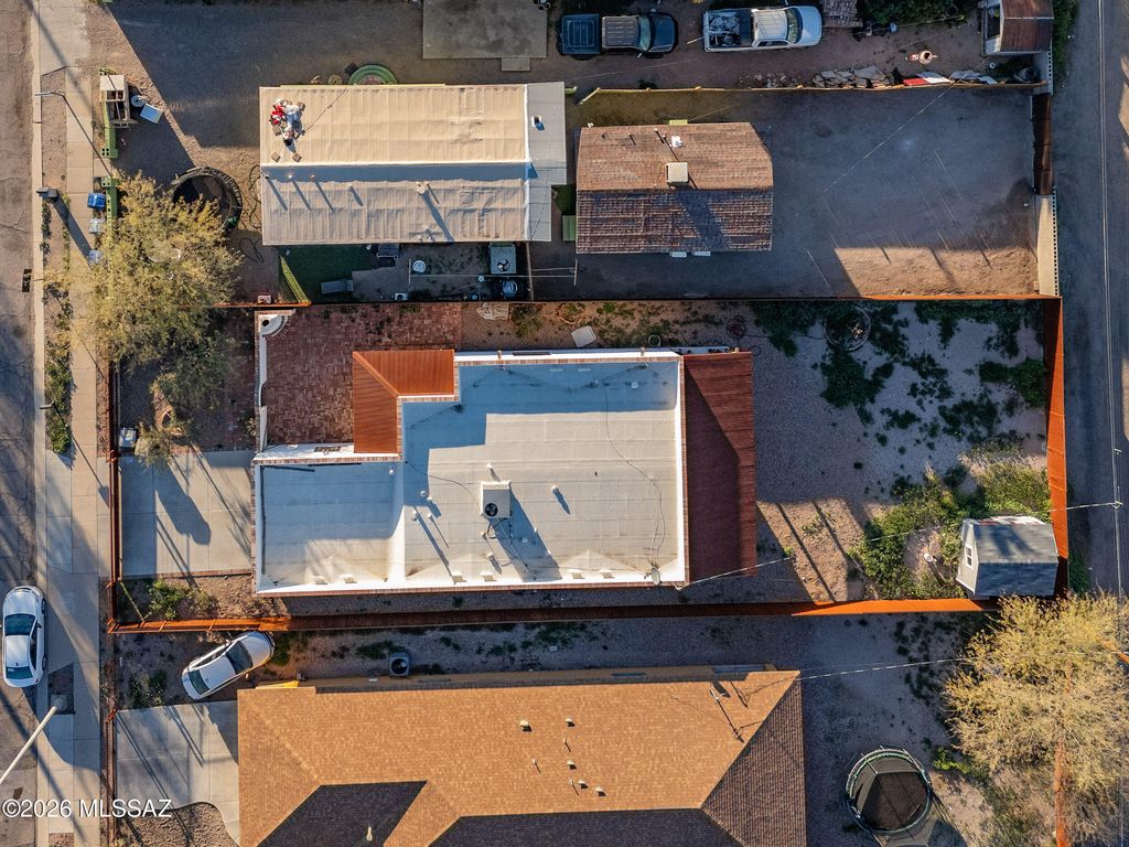 Image 4 of property listing at Address unavailable.