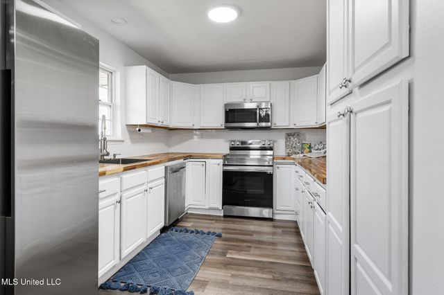 4358 Coral Street, Bay Saint Louis, MS 39520