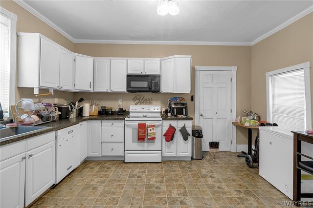 268 South Street, Lockport City, NY 14094