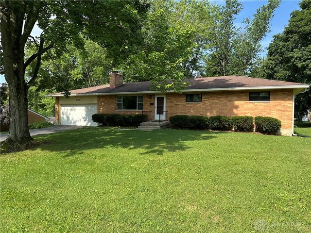 2139 Marcia Drive, Bellbrook, OH 45305