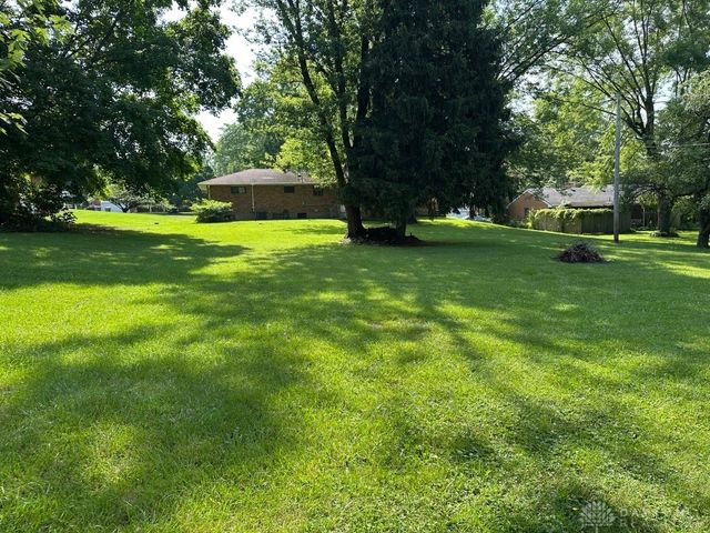 2139 Marcia Drive, Bellbrook, OH 45305