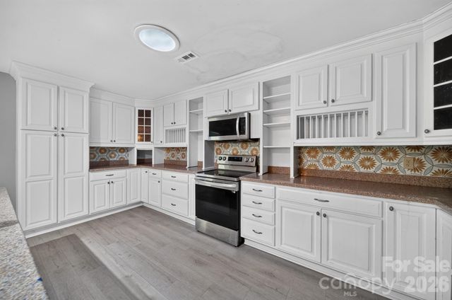 8281 Fairfield Forest Road, Denver, NC 28037