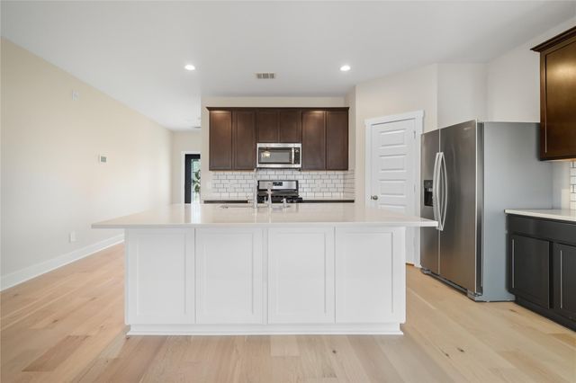 1502 Wells Manor Lane, Missouri City, TX 77459