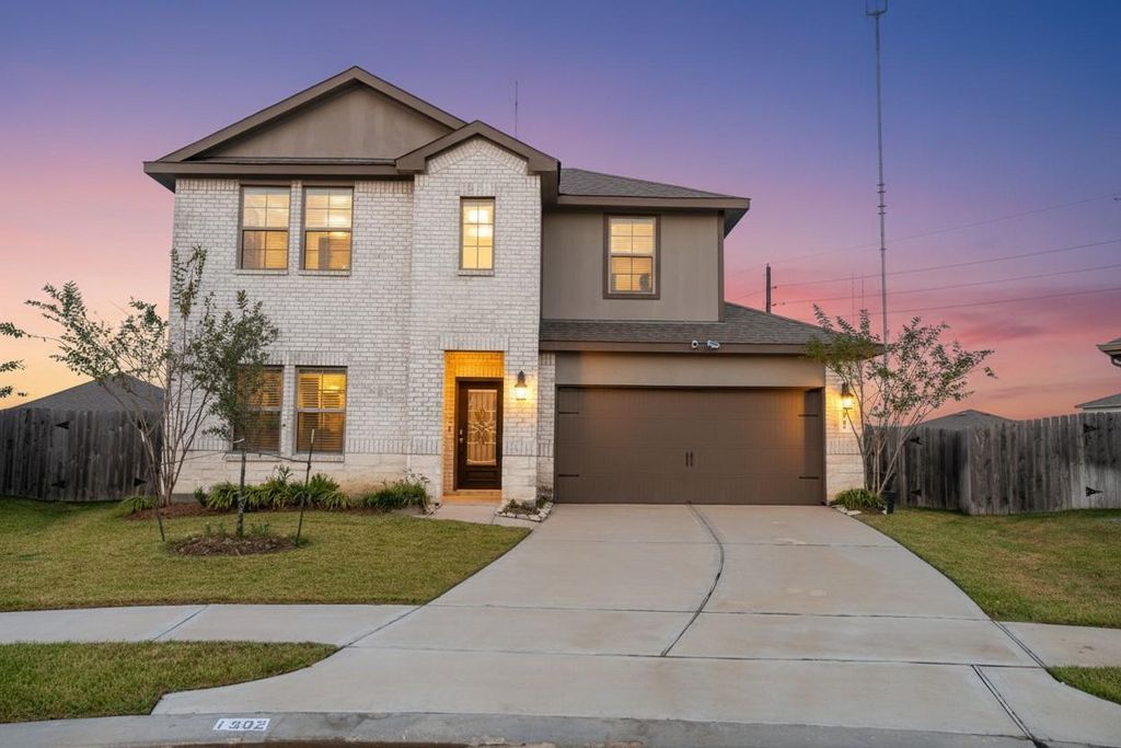 1502 Wells Manor Lane, Missouri City, TX 77459