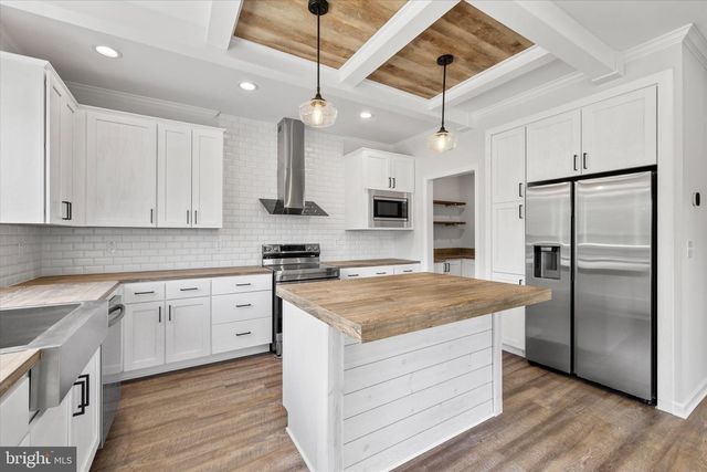 10657 CATHARPIN RD, Spotsylvania, VA 22551
