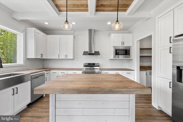 10657 CATHARPIN RD, Spotsylvania, VA 22551