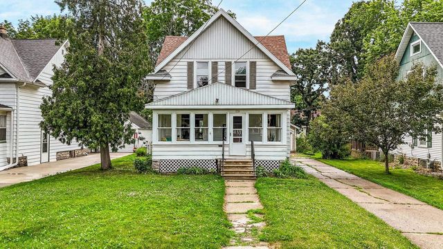 739 MONROE STREET, Oshkosh, WI 54901