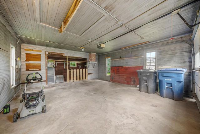 739 MONROE STREET, Oshkosh, WI 54901