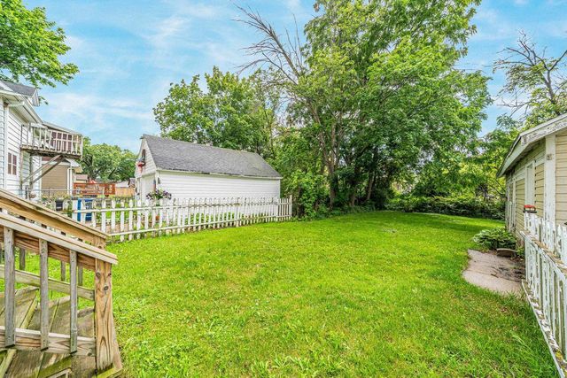 739 MONROE STREET, Oshkosh, WI 54901