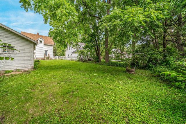 739 MONROE STREET, Oshkosh, WI 54901