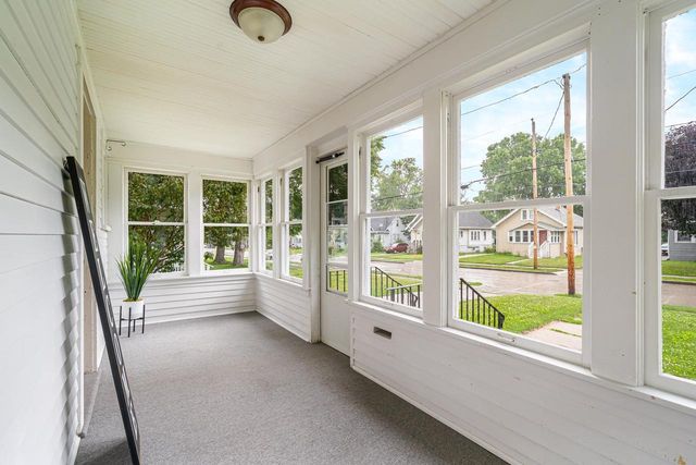 739 MONROE STREET, Oshkosh, WI 54901