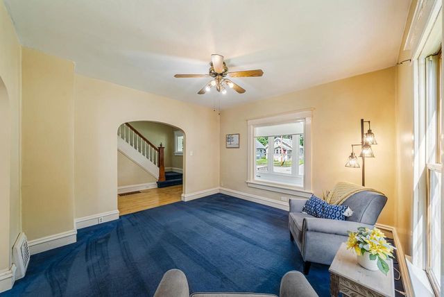 739 MONROE STREET, Oshkosh, WI 54901