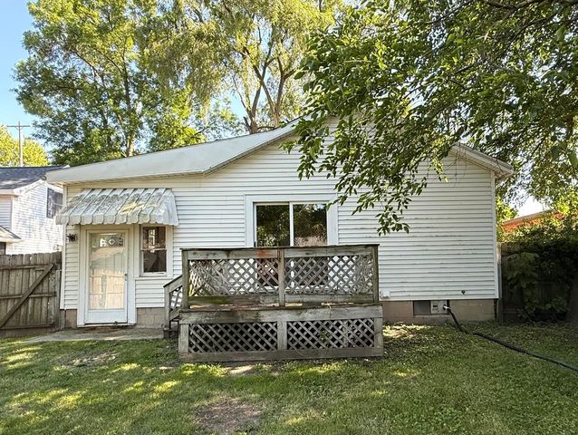 1307 Dunbar Street, Essexville, MI 48732