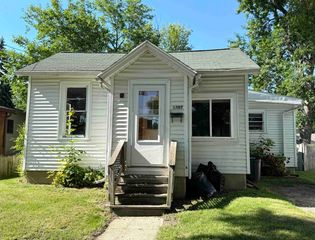 1307 Dunbar Street, Essexville, MI 48732