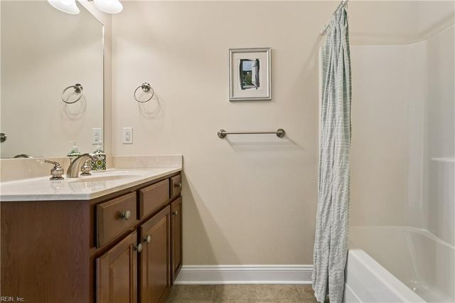 6905 Colemans Crossing AVE, Hayes, VA 23072