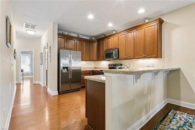 6905 Colemans Crossing AVE, Hayes, VA 23072