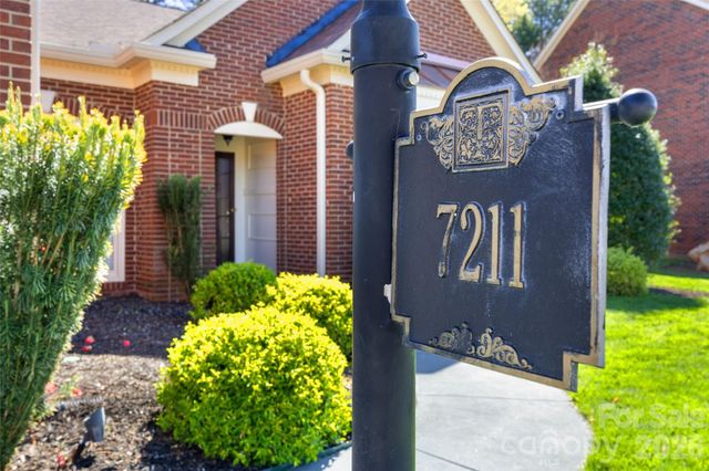 7211 Baniff Circle, Charlotte, NC 28277
