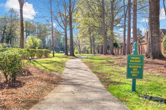 7211 Baniff Circle, Charlotte, NC 28277