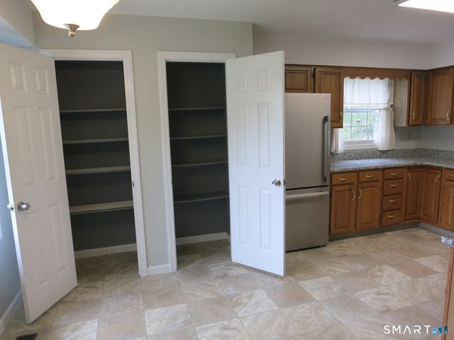 1808 Southgate Lane, Colchester, CT 06415