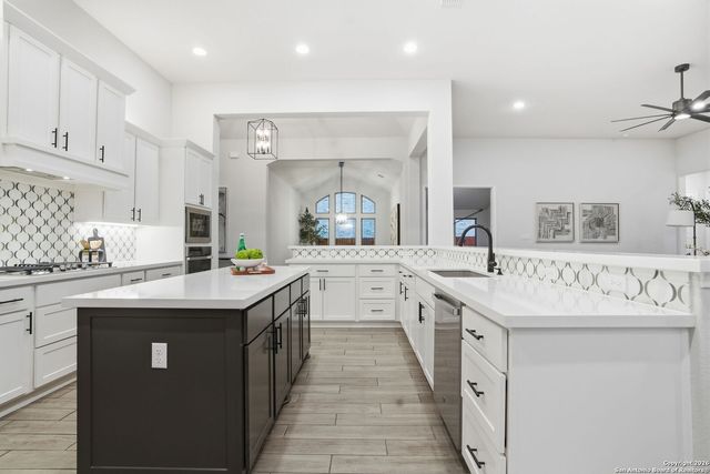 1611 Kinder, San Antonio, TX 78260