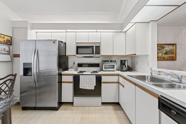 6259 Kings Gate Circle, Delray Beach, FL 33484