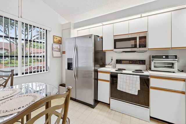 6259 Kings Gate Circle, Delray Beach, FL 33484