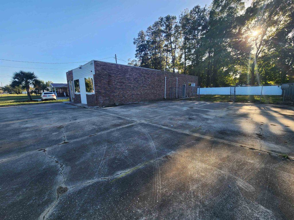 904 S Main St., Marion, SC 29571 — photo 3