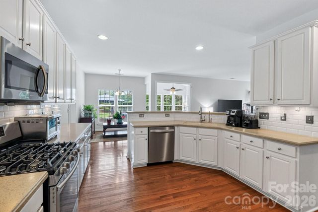 127 Corona Circle, Mooresville, NC 28117