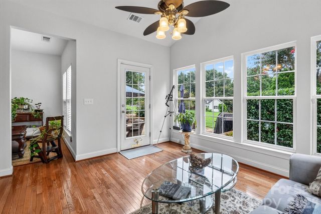 127 Corona Circle, Mooresville, NC 28117