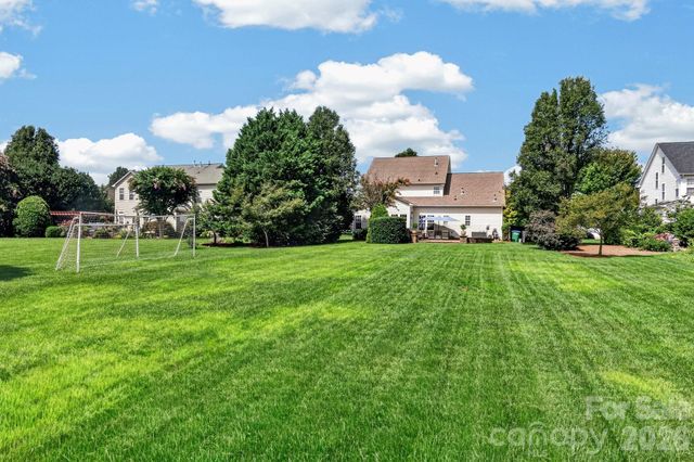 127 Corona Circle, Mooresville, NC 28117