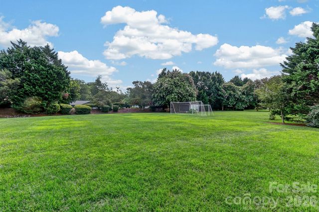 127 Corona Circle, Mooresville, NC 28117