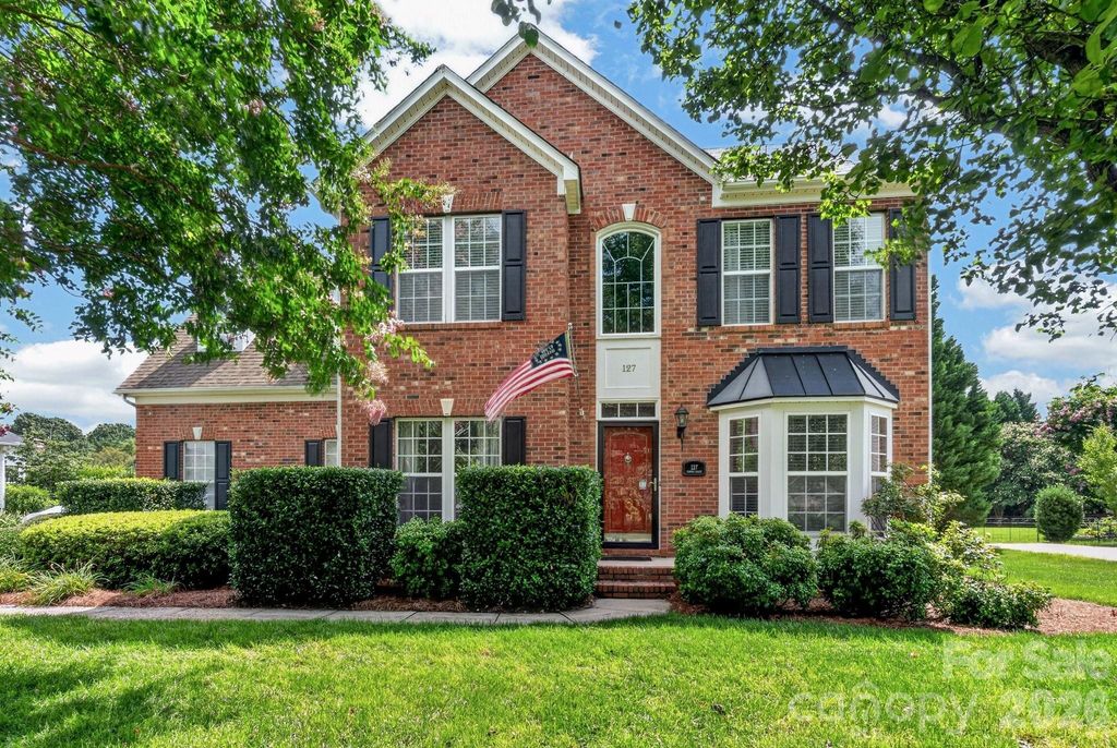 127 Corona Circle, Mooresville, NC 28117