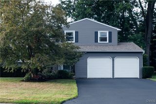 4305 Luna Course, Clay, NY 13090