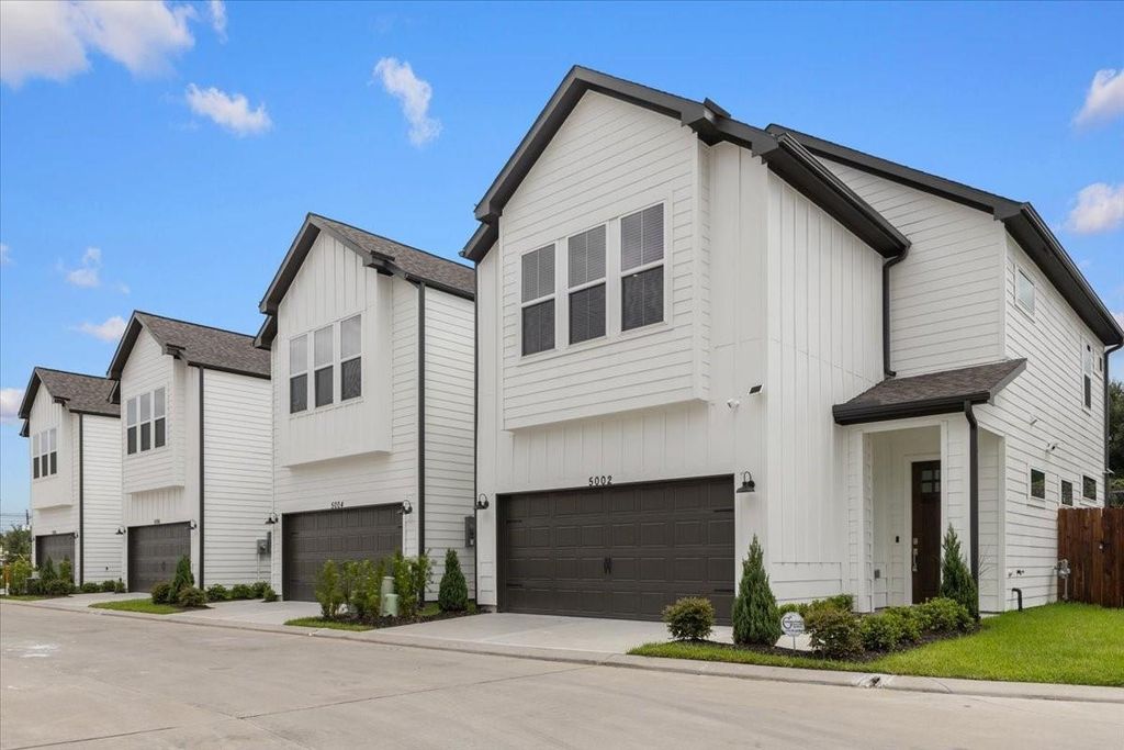 5011 Elizabeth City Street, Houston, TX 77021
