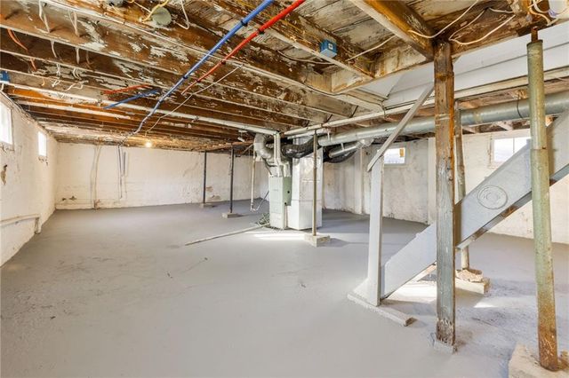 1915 S Overton Avenue, Independence, MO 64052