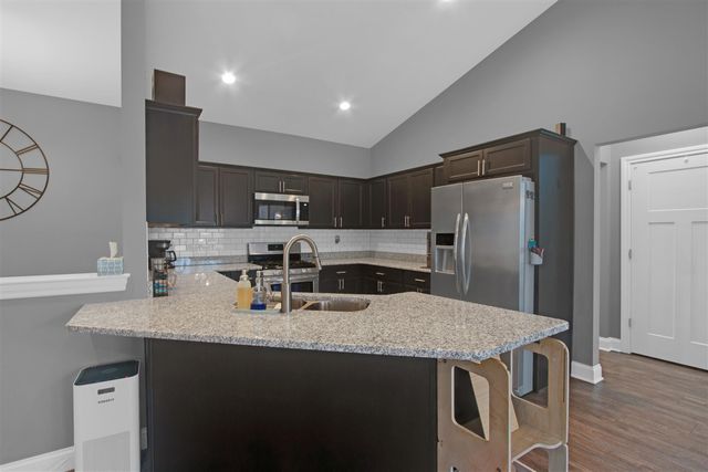 6177 Boulder Drive, Flushing, MI 48433