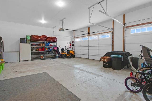 6177 Boulder Drive, Flushing, MI 48433