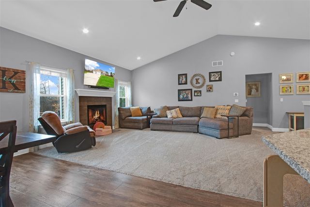 6177 Boulder Drive, Flushing, MI 48433