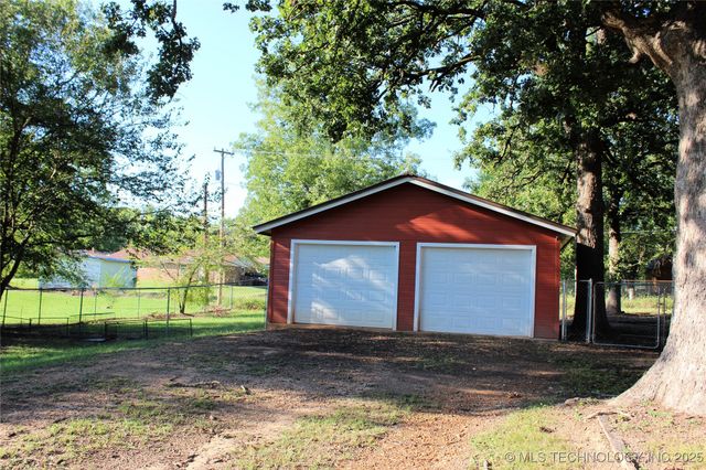 507 NE 4th Street, Antlers, OK 74523