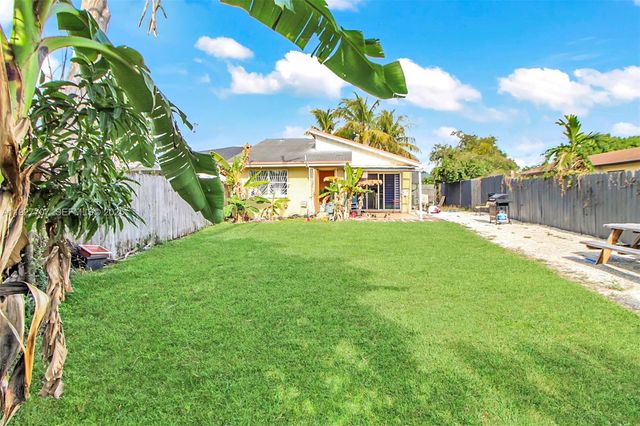 11324 SW 187th Ter, Miami, FL 33157