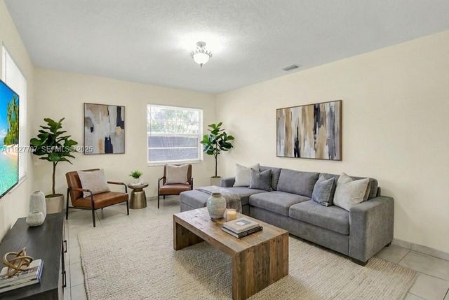 11324 SW 187th Ter, Miami, FL 33157