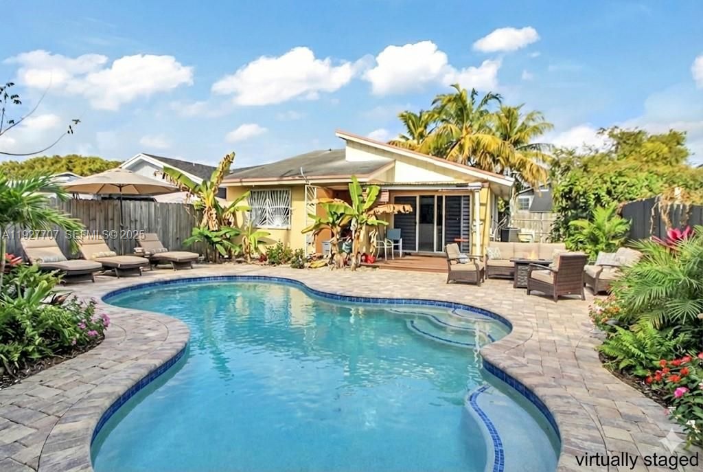 Image 29 of property listing at 11324 SW 187th Ter, Miami, FL 33157