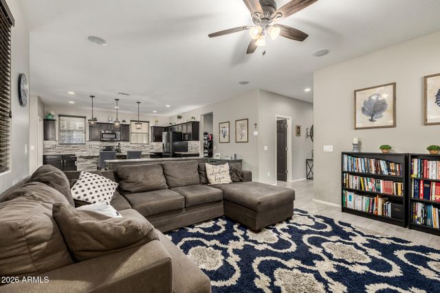 10172 W Carlota Lane, Peoria, AZ 85383