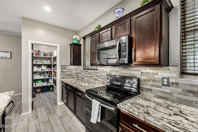 10172 W Carlota Lane, Peoria, AZ 85383