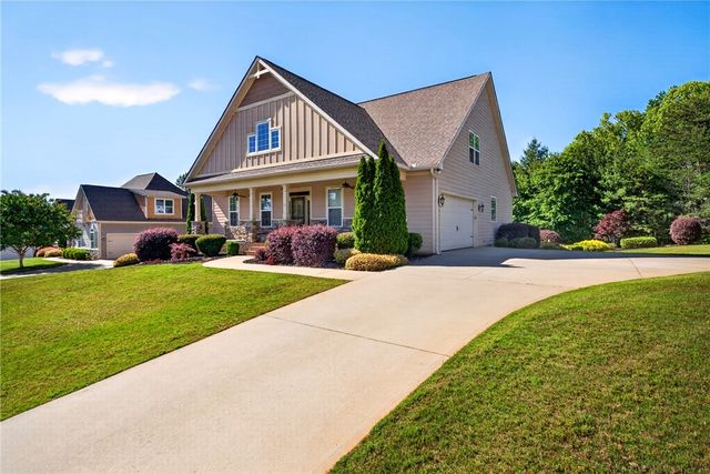 6 Setting Sun Lane, Travelers Rest, SC 29690