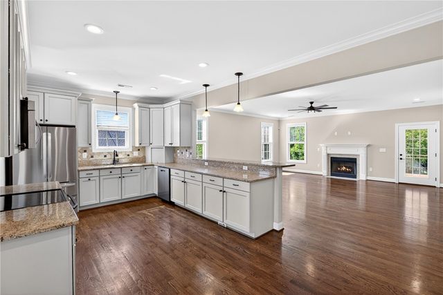 6 Setting Sun Lane, Travelers Rest, SC 29690