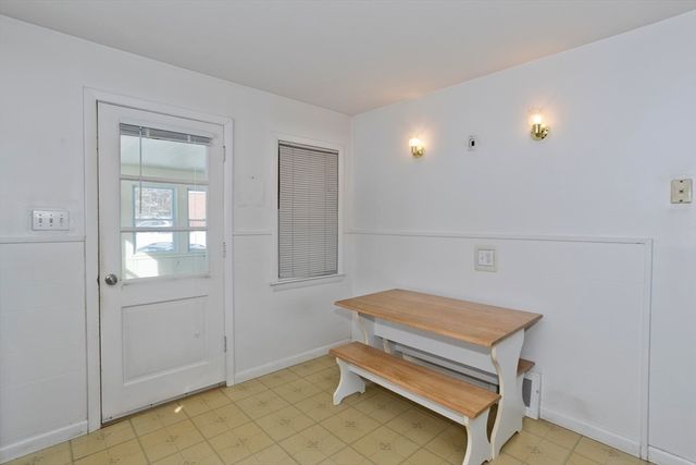 54 Dudley St, Springfield, MA 01095