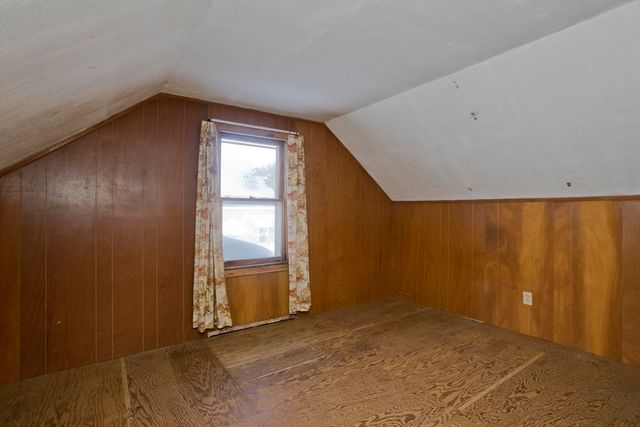 54 Dudley St, Springfield, MA 01095