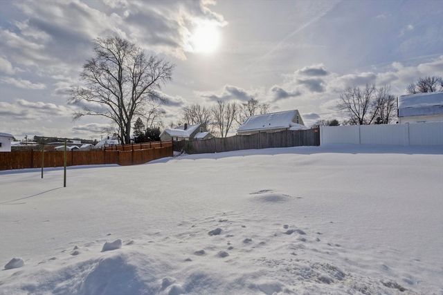 54 Dudley St, Springfield, MA 01095