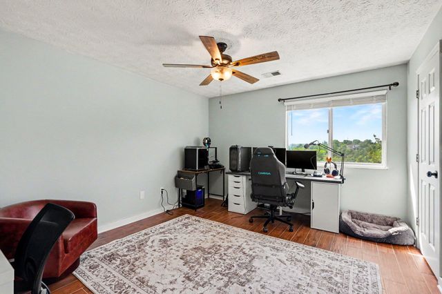 440 Lakeview Drive, 12, Newport, KY 41071